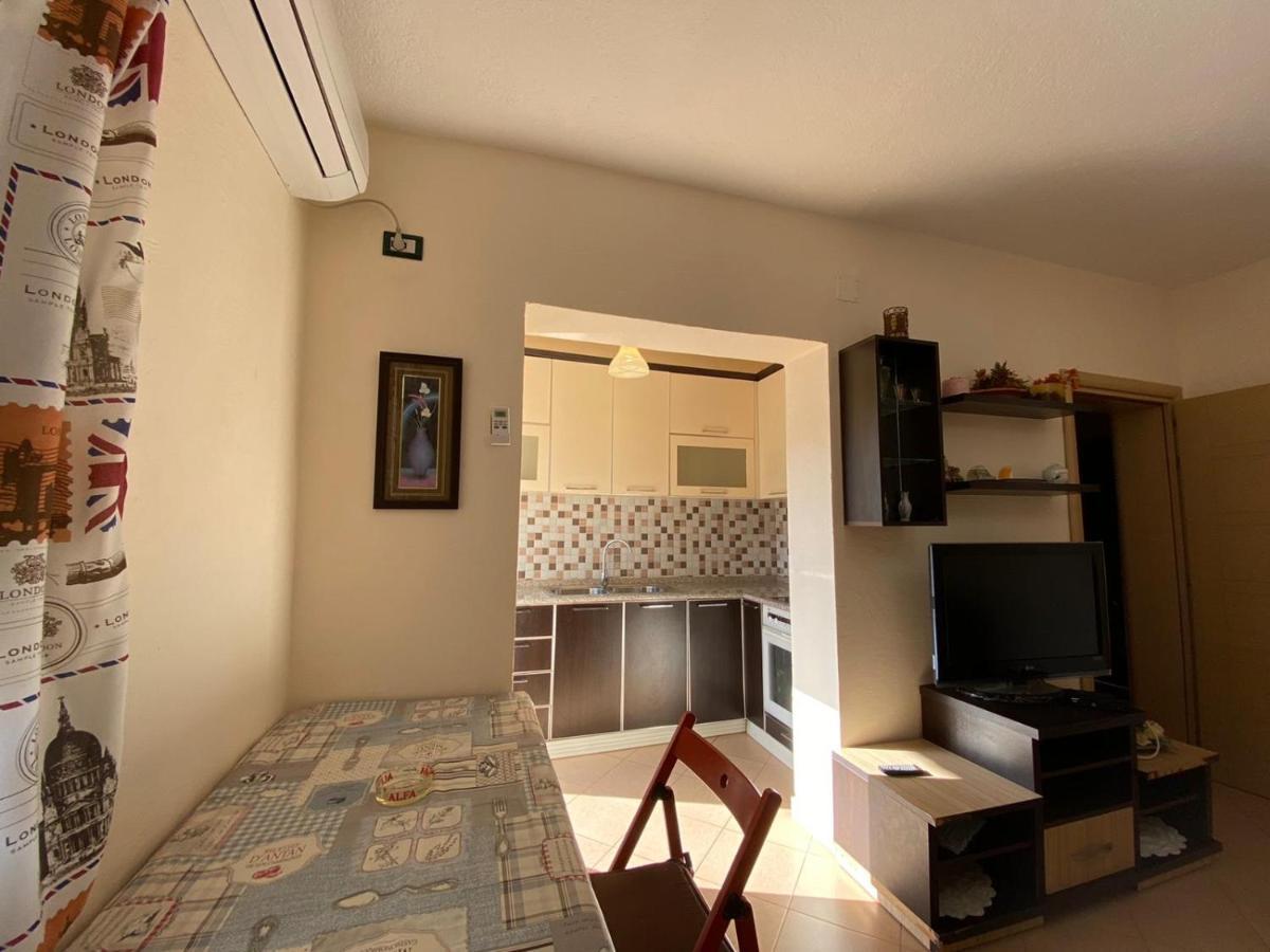 88 Apartment Химара Экстерьер фото