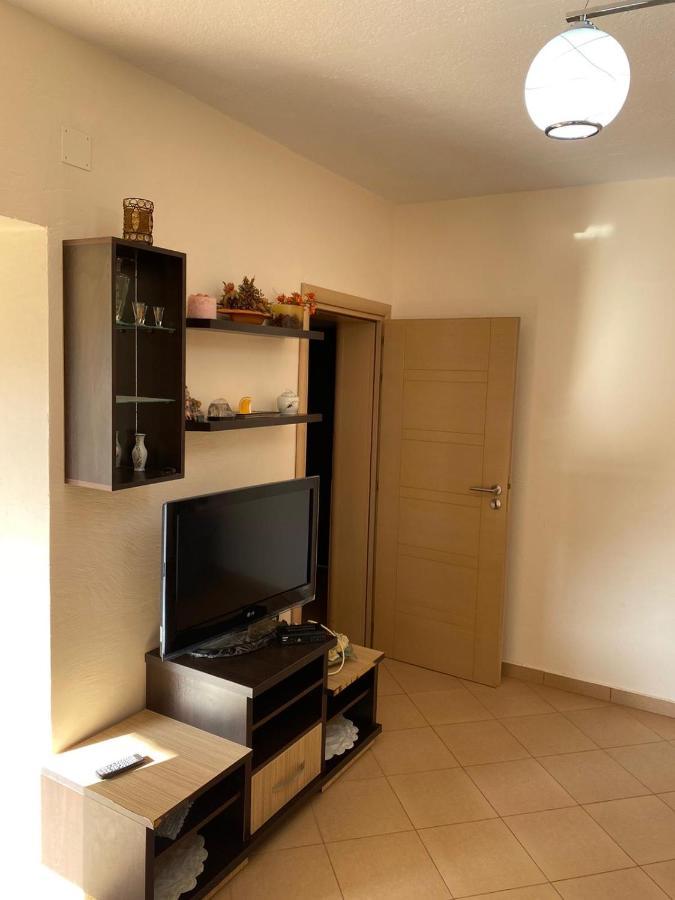88 Apartment Химара Экстерьер фото